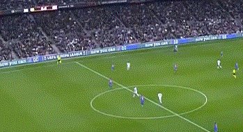 壹号娱乐APP-【欧联】费兰进点球却连失良机 巴萨主场平那不勒斯