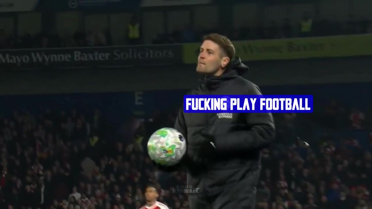 壹号娱乐APP-当面回击！赫尔泽勒爆粗催促阿森纳发球，因卡皮耶示意其闭嘴🤫