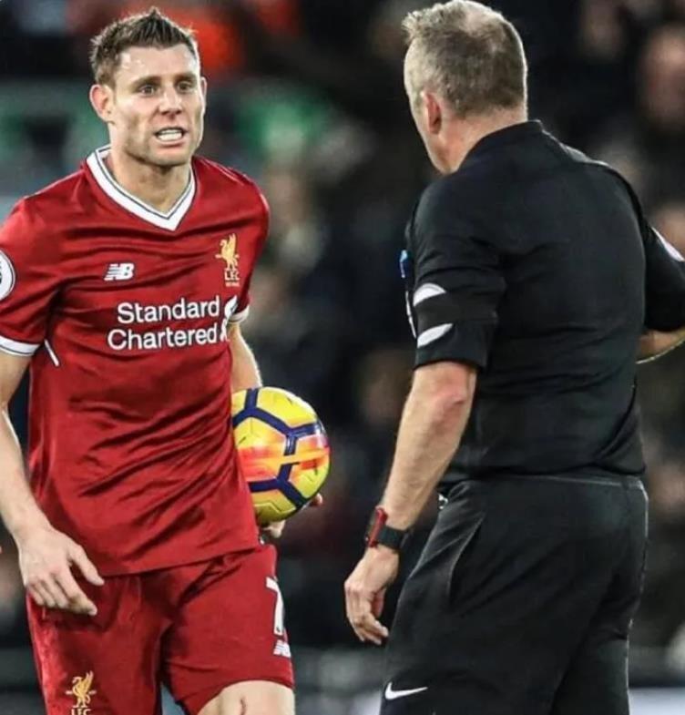 一号娱乐-一步之遥!40岁活化石将成为英超历史出场王,24个赛季仅1张红牌