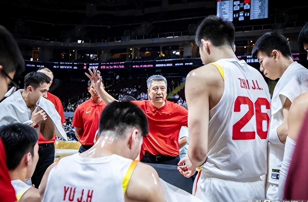 壹号娱乐APP-中国男篮逆转夜最差劲之人:失误被换下 仅出场30秒