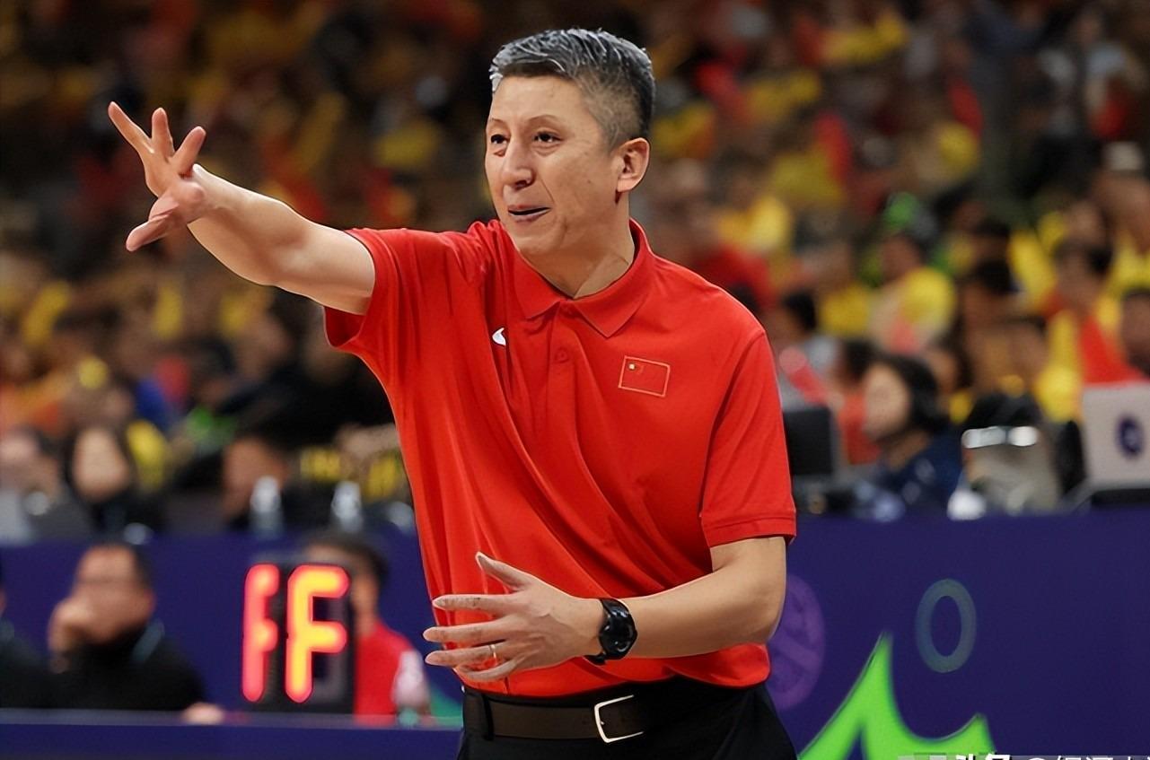 壹号娱乐APP-中国男篮逆转夜最差劲之人:失误被换下 仅出场30秒