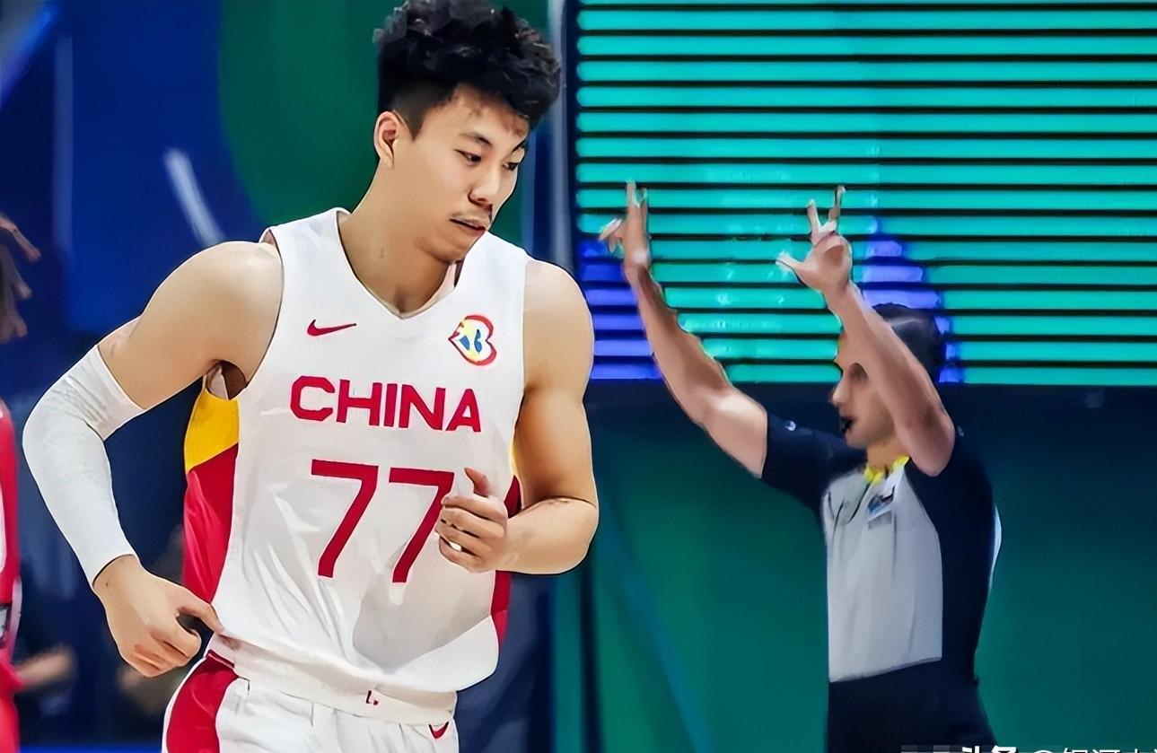 壹号娱乐APP-中国男篮逆转夜最差劲之人:失误被换下 仅出场30秒