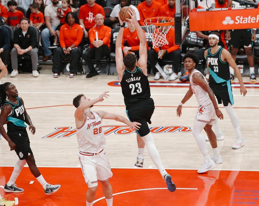 险胜开拓者!阿门轰26+7,谢泼德17+6+3再超神下去,火箭能争冠了