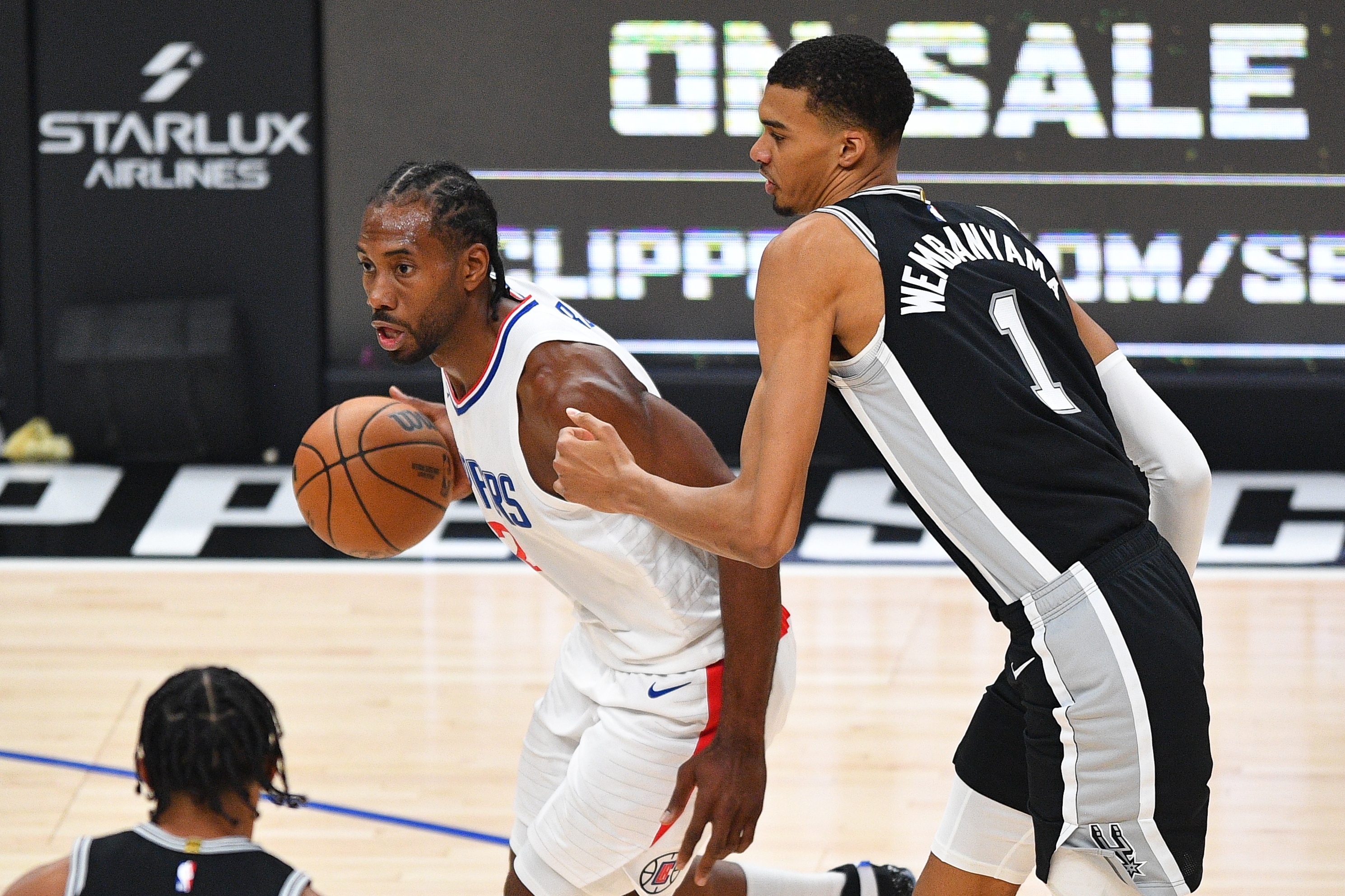 壹号娱乐-伦纳德表现比肩SGA&amp;文班&amp;约基奇 谁都不会想在季后赛首轮面对快船