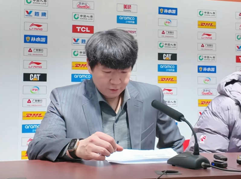 一号-胜广厦发布会!邱彪直指抢上半场,不满对布朗防守,点赞3将发挥