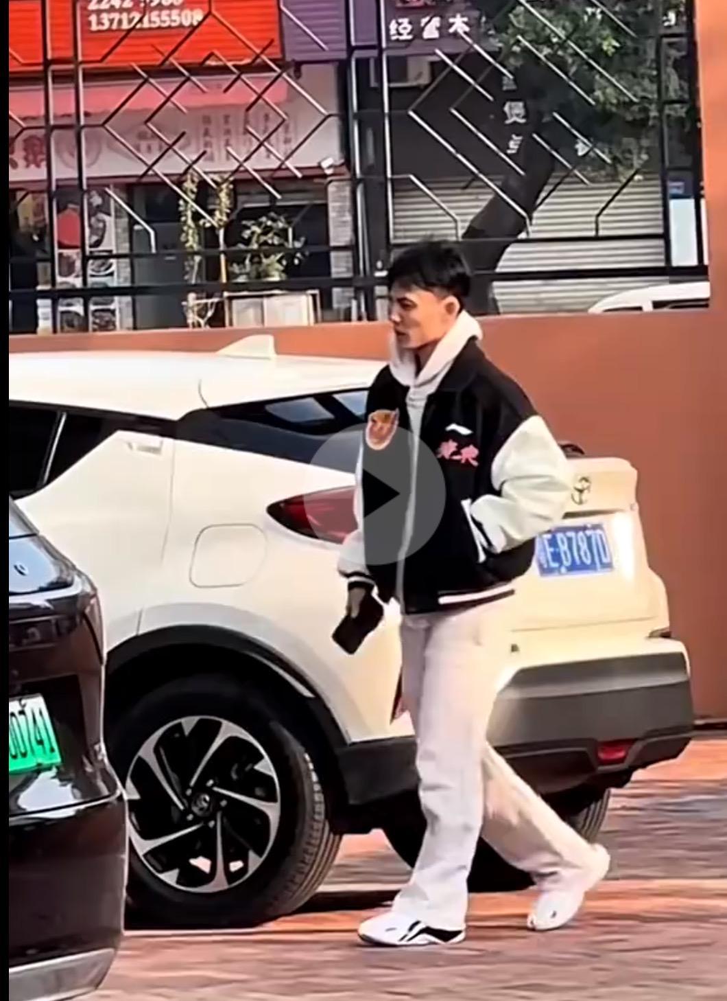 一号-就在刚刚!26号早上,广东宏远传来徐杰、徐昕和杜锋的最新消息