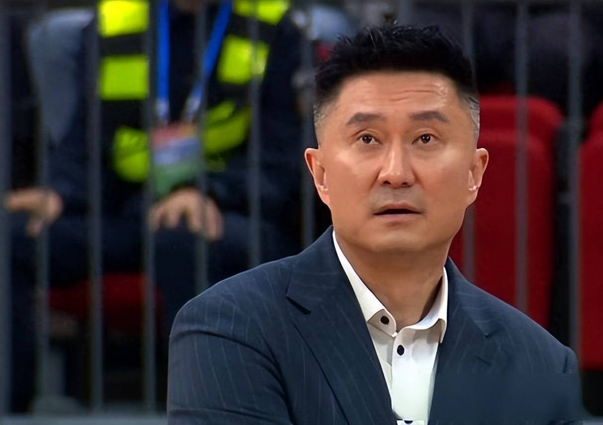 一号-就在刚刚!26号早上,广东宏远传来徐杰、徐昕和杜锋的最新消息