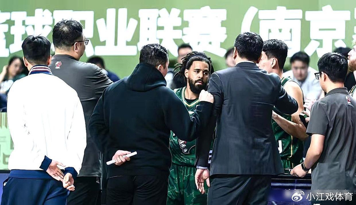 张宁丢魂,同曦疯了?CBA季后赛前夜的“迷惑行为大赏”|南京同曦|球队|山西队|比赛|教练_新浪体育_新浪新闻