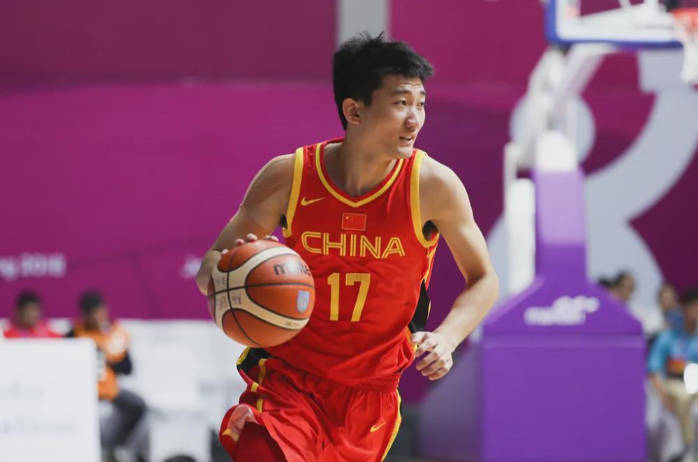壹号娱乐-时隔118场再首发，上海球迷却连说“谢谢”！抗韩英雄3场数据扎眼