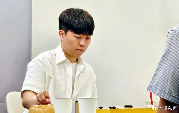 壹号娱乐下载-卞相壹连下两城击败申旻埈 韩国最强棋士战将挑战五连霸的申真谞|挑战者|循环圈|挑战权|挑战赛|白棋_新浪新闻